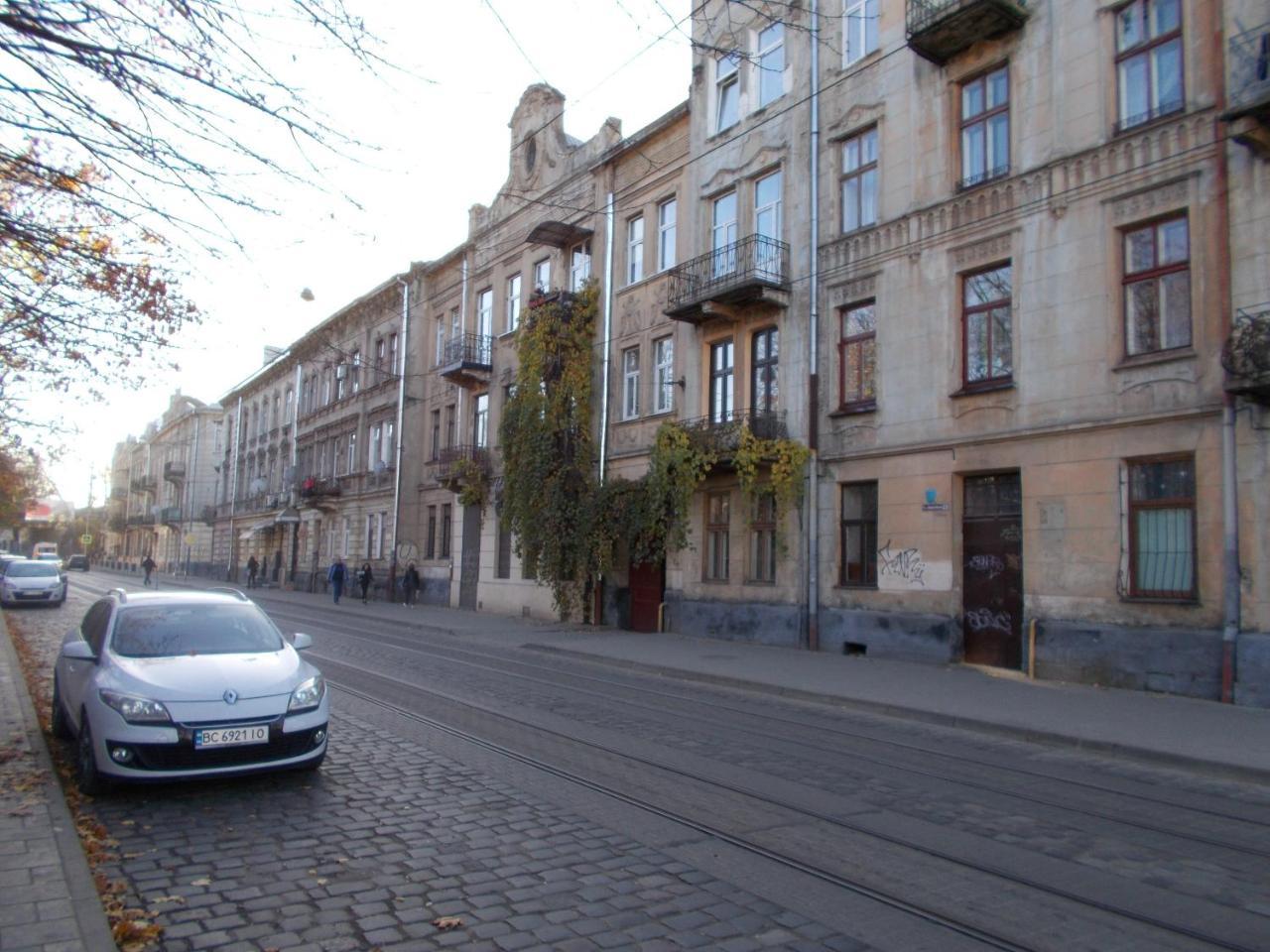 Two-Bedroom Apartment In 10 Min To The Opera Theatre Lviv Exterior photo