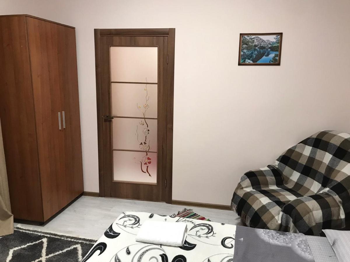 Two-Bedroom Apartment In 10 Min To The Opera Theatre Lviv Exterior photo