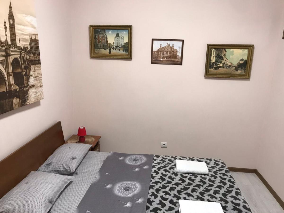 Two-Bedroom Apartment In 10 Min To The Opera Theatre Lviv Exterior photo